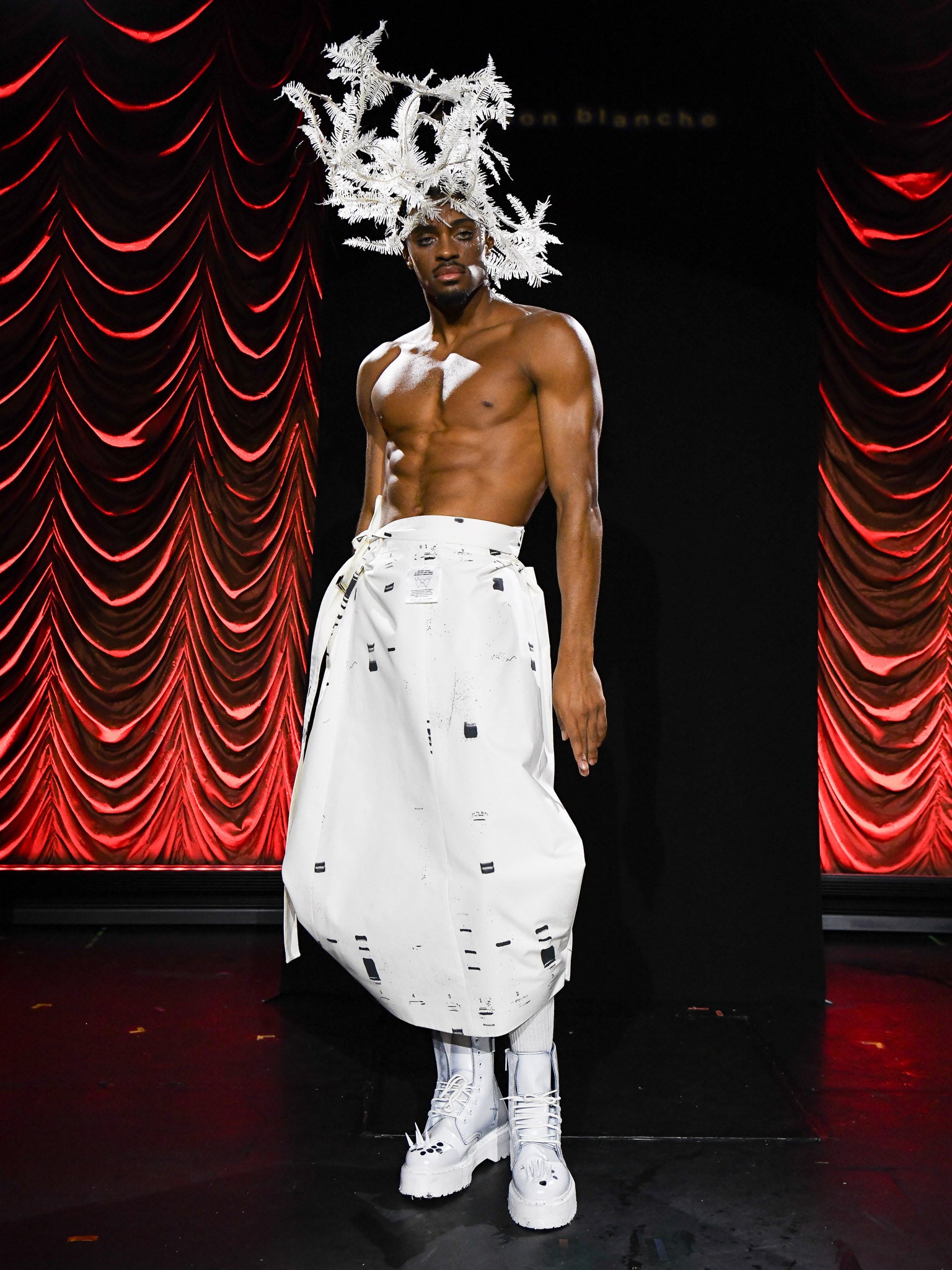 Look24_Tahj.jpg__PID:00632e6a-3666-4540-af8f-cd964b21e646